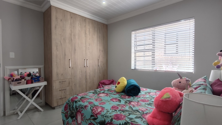 3 Bedroom Property for Sale in Island View Western Cape